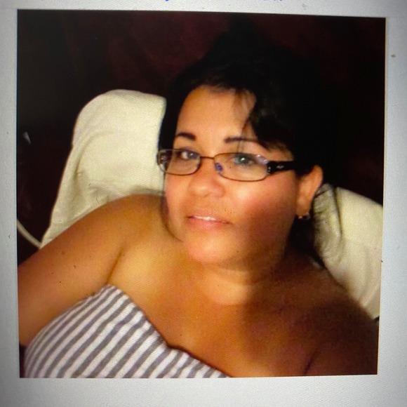 Meet your Posher, Patricia - Picture 1 of 1